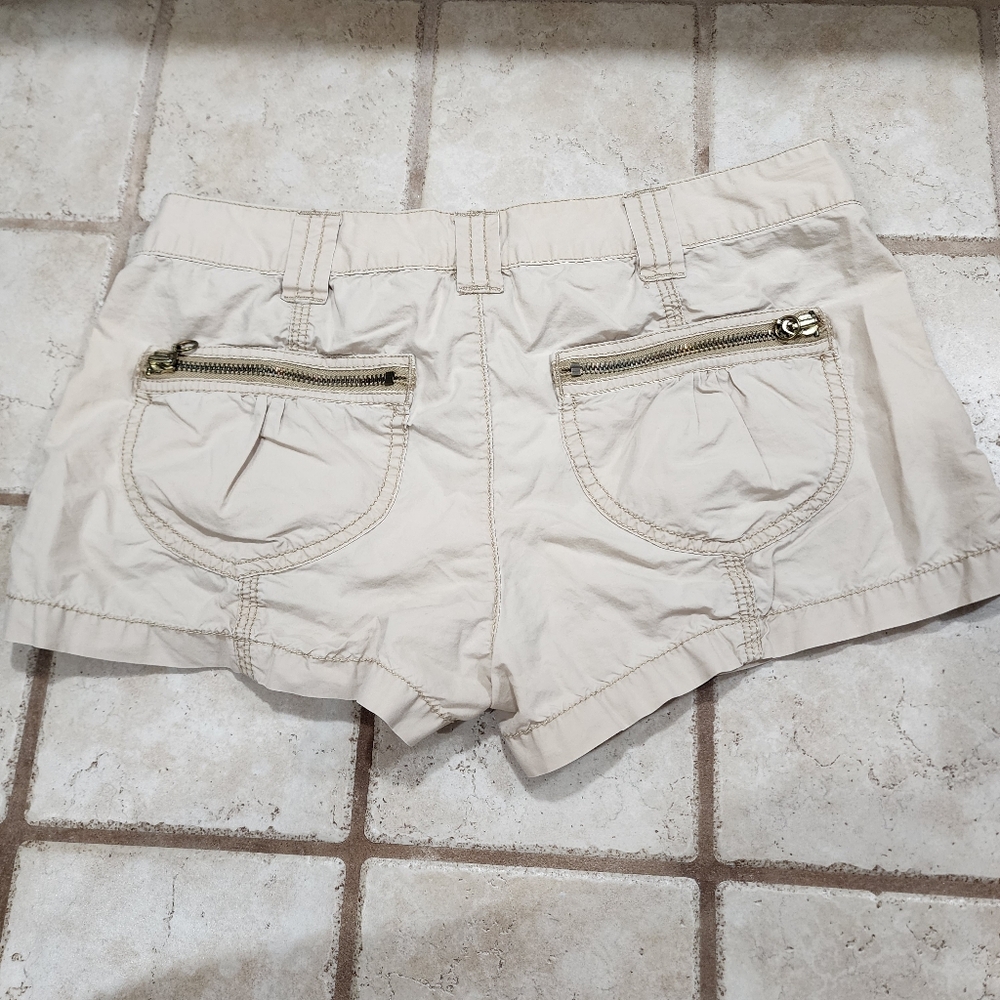 Pre-Loved Express Shorts - Picture 5 of 13